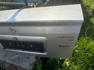 OPEL ASTRA 2 II G VÍKO KUFRU KRYT KUFRU SEDAN KOMPLETNÍ BARVA Z157