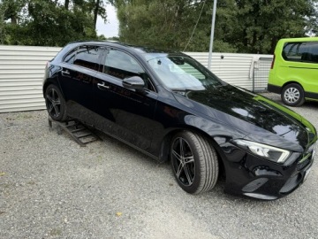 Mercedes Klasa A W177/V177 Hatchback 1.5 180d 116KM 2019 Mercedes A 180 Lift. Full-Led. Automat., zdjęcie 3