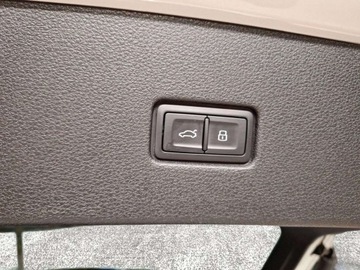 Audi Q8 SUV 3.0 45 TDI 231KM 2025 Audi Q8 Hak Head Up Pakiet Asystentow 3.0 Diesel 231KM, zdjęcie 36