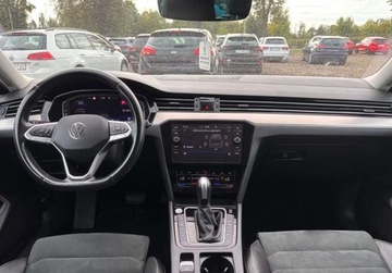 Volkswagen Passat B8 Variant Facelifting 2.0 TSI 190KM 2021 Volkswagen Passat 2.0B 190KM salon Polska Rline skora alkantara VAT 23, zdjęcie 11