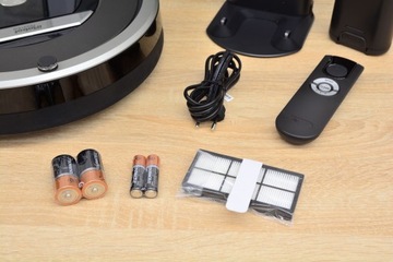 Робот-пылесос iRobot Roomba 871 в идеальном состоянии!
