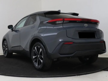 Toyota C-HR II SUV 1.8 Hybrid 140KM 2026 Od ręki - Style 1.8 Hybrid 140KM | Podgrzewane fotele!, zdjęcie 3