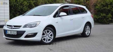 Opel Astra J Sports Tourer Facelifting 1.6 Twinport ECOTEC 115KM 2015 Opel Astra 1,6 115KM Led Klima PdC Import Raty Oplaty 1.6 Benzyna, zdjęcie 3