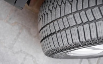 Volkswagen Tiguan I SUV Facelifting 2.0 TDI CR DPF BlueMotion 140KM 2013 Volkswagen Tiguan 2.0TDI 140KM Lift Navi Alcantara Alu Pdc Hak Serwis Gwar, zdjęcie 28