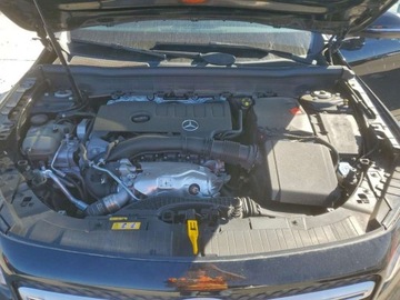 Mercedes GLB 2023 Mercedes-Benz GLB 250 2023 2.0L 2.0 Benzyna 221KM, zdjęcie 6