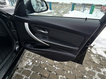 BMW Seria 3 F30-F31-F34 Touring 2.0 318d 143KM 2013 BMW 318 Bezwypadkowy, zdjęcie 27