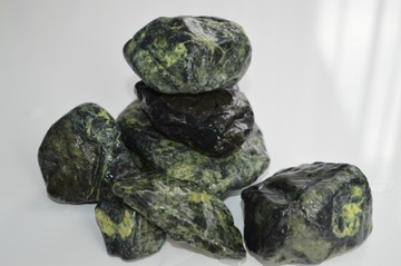 OTOCZAK ZIELONY GREEN&BLACK KAMIEŃ OGRÓD 1 KG KAMIEŃ NATURALNY GRECKI 4-8cm