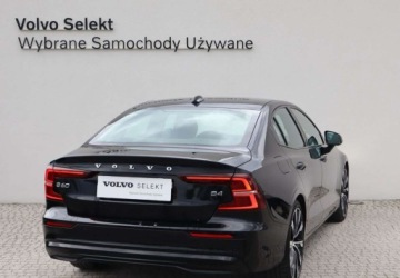 Volvo S60 III 2022 Volvo S60 B4 Hybrid Benzyna 19714KM Plus Dark LIFT Android Salon POLSKA FV, zdjęcie 4