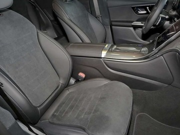 Mercedes GLC C254/X254 Coupe 2.0 200 204KM 2025 GLC Coupe 200 4-Matic AMG Line 2.0 (204KM) 2025, zdjęcie 4