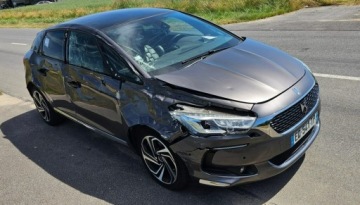 DS 5 Hatchback Facelifting 2015 2.0 BlueHDi 181KM 2017 DS Automobiles DS 5 automat 94 tys Km !, zdjęcie 4