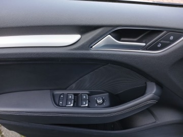 Audi A3 8V Limousine 1.4 TFSI CoD ultra 150KM 2015 AUDI A3 Limousine (8VS, 8VM) 1.4 TSI 150 KM, zdjęcie 13