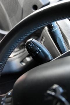 Peugeot 2008 I SUV Facelifting 1.2 PureTech 82KM 2018 Peugeot 2008 I LIFT Active 1.2MPI 82KM TYLKO 65100km Wyposażony Crossover!, zdjęcie 14