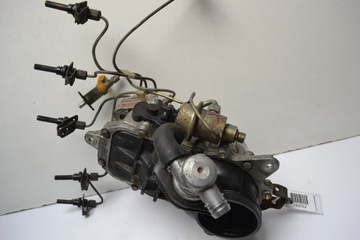 Mercedes W124 300E Распределитель впрыска топлива