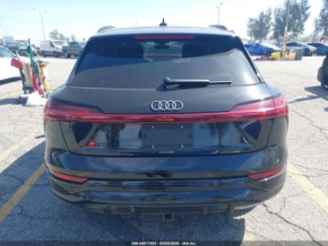 Audi 2024 Audi SQ8 e-tron Prestige Quattro 2024 Elektryczny 496KM, zdjęcie 4