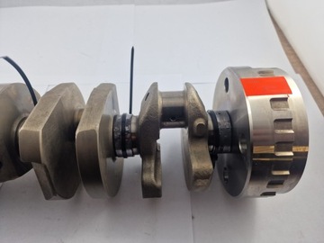 Коленчатый вал Yamaha R1 RN32 + подшипники OEM: 2CR-11400-10