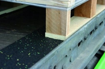 Подкладки, резиновые ленты под балки, резина в рулоне, контррейки, профили 5мх5смх3мм