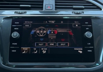 Volkswagen Tiguan II SUV Facelifting 2.0 TSI 190KM 2022 Volkswagen Tiguan 4MOTION Life Pakiety, ACC, , ergoActive z masazem, Kame, zdjęcie 33
