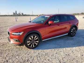 Volvo V60 II  2020 Volvo V60 2.0 T5 254 KM, 4x4, piekny kolor, 2.0 Benzyna 254KM