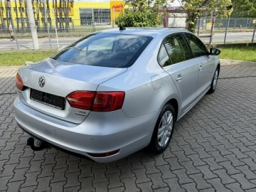 Volkswagen Jetta VI Sedan 1.6 TDI CR DPF 105KM 2013 Volkswagen Jetta Climatronic PDC Navi Gwarancja, zdjęcie 5