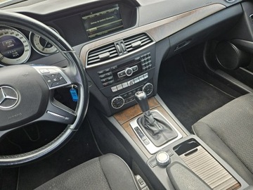 Mercedes Klasa C W204 Kombi T204 2.2 200 CDI BlueEFFICIENCY 136KM 2013 Mercedes C 200 2.2 CDI Diesel 136KM automat, zdjęcie 10