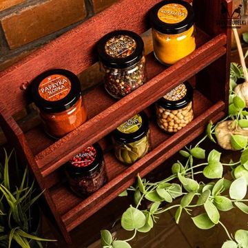 24 баночки для специй с этикетками по 130 мл.