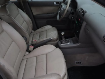 Audi A3 8L Hatchback 1.9 TDI PD 130KM 2002 Audi A3 1.9 TDI, Klima, Klimatronic,ALU, zdjęcie 8