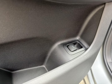 Omoda 9 1.5 T-GDI 537KM 2025 Omoda 9 PHEV Exclusive Technology Silver rok prod., zdjęcie 21