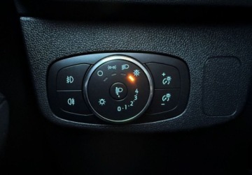 Ford Focus IV Hatchback Facelifting 1.0 EcoBoost 125KM 2022 Ford Focus 1.0 EcoBoost 125KM MT6 Titanium Salon PL ASO I-wszy wlasciciel, zdjęcie 13