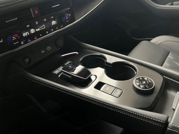 Nissan X-Trail IV 1.5 VC-T e-POWER 213KM 2025 Od ręki - Tekna e-POWER 4WD 1.5 213KM / Pakiet Premium, zdjęcie 8