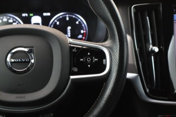 Volvo V90 II Kombi 2.0 D3 150KM 2019 Volvo V90 D3, Automat, Skóra, Navi, Klima, zdjęcie 17