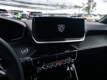 Peugeot 2008 II 2025 Od ręki - Allure EAT8 1.2 PureTech 130KM / Pakiet Vision i Drive Assist, zdjęcie 9