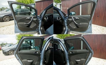 Opel Astra J Sports Tourer 1.4 Turbo ECOTEC 140KM 2011 Opel Astra 1.4T 140KM Led Xenon PDC Climatronic serwis ASO Alu 1.4 Benzyna, zdjęcie 17