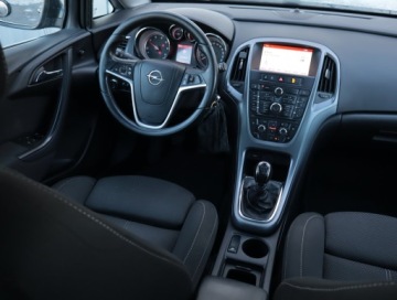 Opel Astra J Sports Tourer Facelifting 1.6 CDTI  136KM 2015 Opel Astra 1.6 CDTI, Navi, Klima, Klimatronic, zdjęcie 6