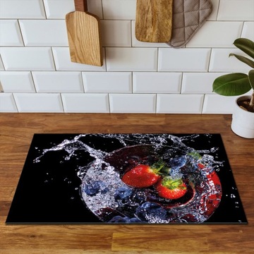 ВИНИЛОВАЯ ЗАЩИТА ДЛЯ ИНДУКЦИОННОЙ СТОЛЕШНИЦЫ 80x52 черная - фрукты в воде