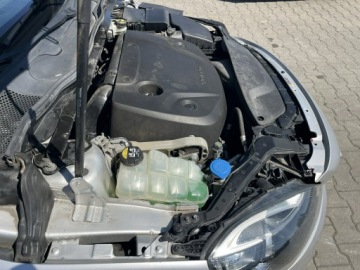 Volvo V40 II Hatchback Facelifting 2.0 D2 120KM 2016 Volvo V40 D2 Klimatronik Tempomat Czujniki park., zdjęcie 13