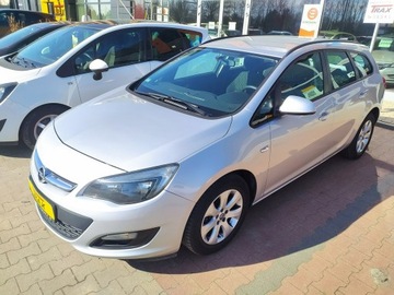 Opel Astra J Sports Tourer Facelifting 1.4 Turbo ECOTEC 140KM 2013 Opel Astra 1,4 140 KM ,Salon Polska, Automat