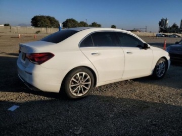 Mercedes Klasa A W177/V177 2019 Mercedes-Benz Klasa A 2.0L , od ubezpieczalni 2.0 Benzyna 188KM, zdjęcie 5