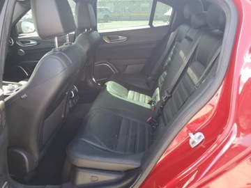 Alfa Romeo Giulia II Sedan Facelifting 2.0 Turbo 280KM 2021 Alfa Romeo Giulia 2021, TI Sport, 2.0L, od ubezpieczalni 2.0 Benzyna 280KM, zdjęcie 8