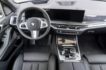 BMW X7 SUV Facelifting 3.0 40d 352KM 2026 BMW X7 xDrive40d - Dostępne od ręki!, zdjęcie 16
