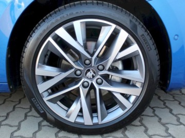 Skoda Octavia IV Liftback 1.5 TSI EVO 150KM 2026 Od ręki - Drive Selection 1.5 TSI mHEV DSG 150KM, zdjęcie 16