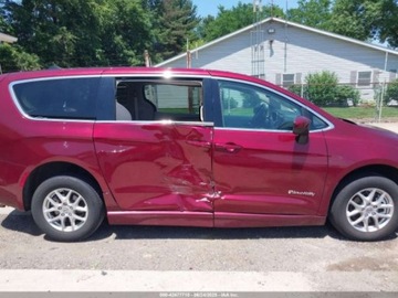 Chrysler Voyager V 2022 Chrysler Voyager LX 2022 3.6l 3.6 Benzyna 287KM, zdjęcie 6