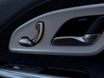 Mercedes CLA C118/X118 2025 MERCEDES-BENZ CLA 200 AMG Line Sedan 1.5 (163KM) 2025, zdjęcie 14