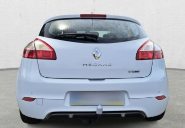 Renault Megane III Hatchback 2.0 dCi 160KM 2011 Renault Megane Renault Megane III GT Wersja Renault Sport Kubelki Duze, zdjęcie 5