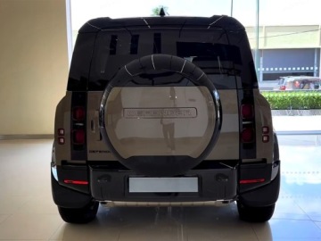 Land Rover Defender IV (L663) Hard Top 90 3.0D R6 250KM 2025 Defender 110 D250 X-Dynamic HSE 3.0 (250KM) 2025, zdjęcie 2