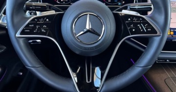 Mercedes Klasa E W214 Sedan 2.0 220d 197KM 2025 Mercedes-Benz Klasa E SalonPL Exklusiv Luxury Masaz 3 x Ekran Burmester LE, zdjęcie 6