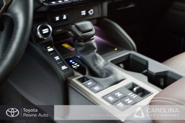 Toyota Land Cruiser VII Terenowy 5d 2.8 D-4D 204KM 2024 Toyota Land Cruiser VII (2017-) LC 2.8 D-4D 204 KM, zdjęcie 10