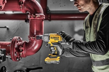 УДАРНЫЙ КЛЮЧ DEWALT 1/2 дюйма 1355 Нм 18 В DCF900P2T