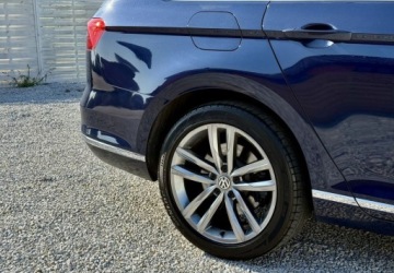 Volkswagen Passat B8 Variant 2.0 TDI SCR 240KM 2016 Volkswagen Passat Volkswagen Passat 2.0 TDI Bi-Turbo BMT 4Mot Highline DSG, zdjęcie 30