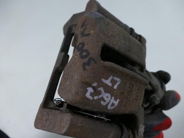 AUDI A6 C7 2.0 TDI TŘMEN BRZDOVÝ LEVÝ ZADNÍ POD KOTOUČE 300 MM