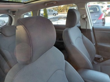 Kia Carens IV Minivan 1.7 VGT CRDI 136KM 2013 Kia Carens Automat Kamera Panorama LED Tempomat Niski przebieg 1.7 Diesel, zdjęcie 16